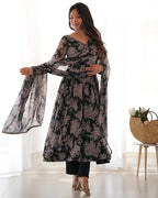 BLACK COLOR GEORGETTE THREE PIECE ANARKALI SUIT