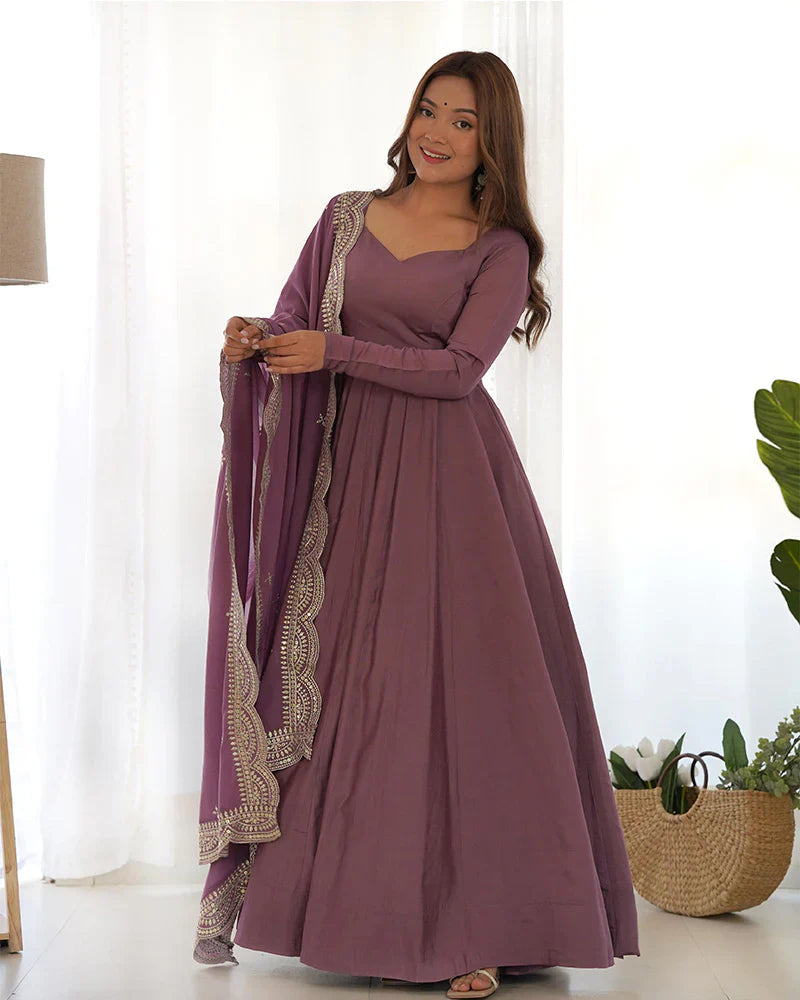 BEAUTIFUL ONION COLOR PURE CHANDERI SILK THREE PIECE ANARKALI SUIT