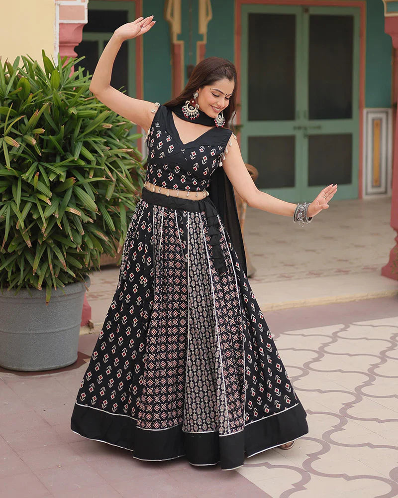 BLACK COLOR RAYON KALI PATTERN NAVRATRI LEHENGA CHOLI