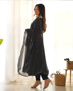 BLACK COLOR LAHERIYA PRINT GEORGETTE THREE PIECE ANARKALI SUIT