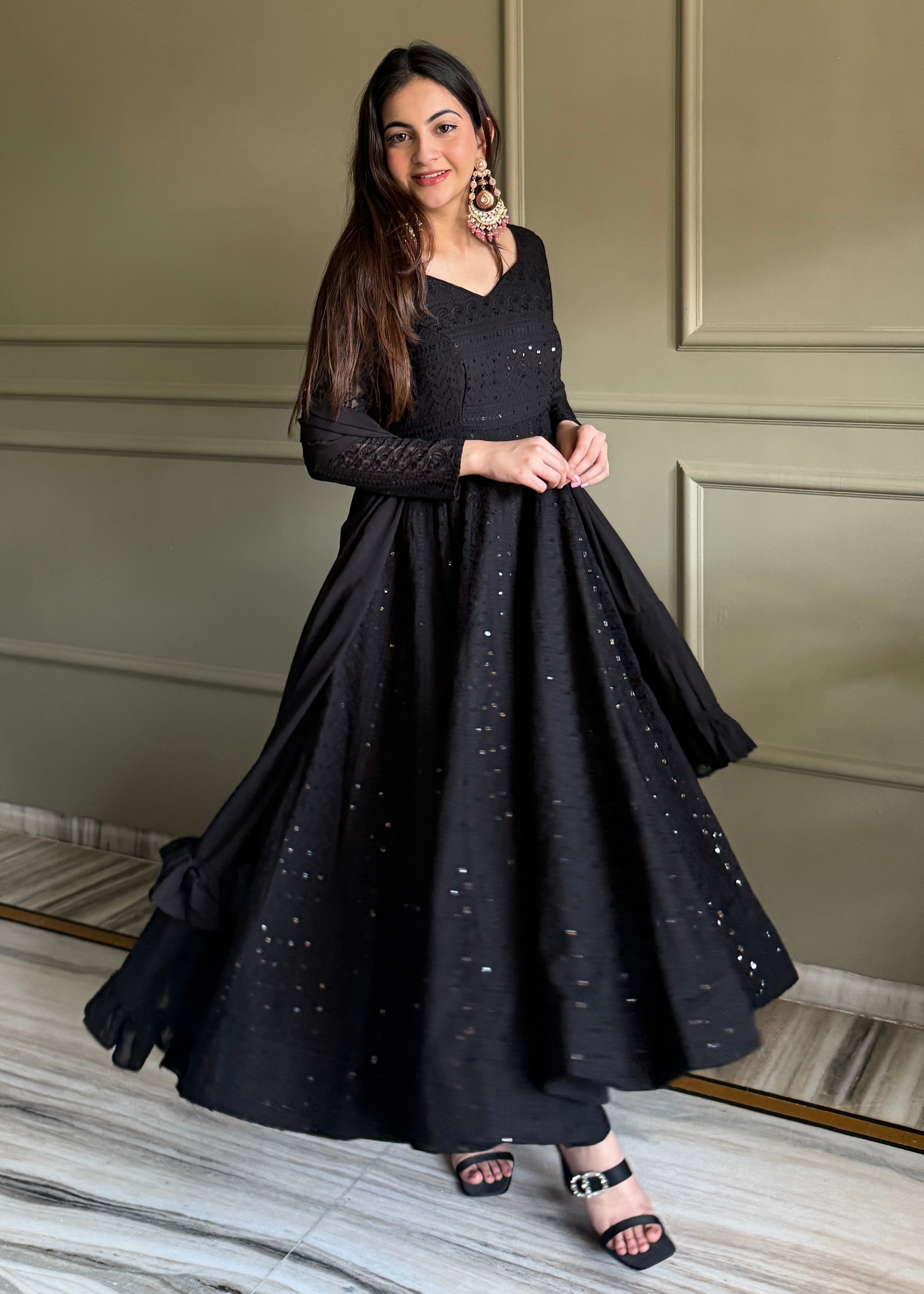 ROYAL BLACK LUCKNOWI GEORGETTE ANARKALI GOWN SET