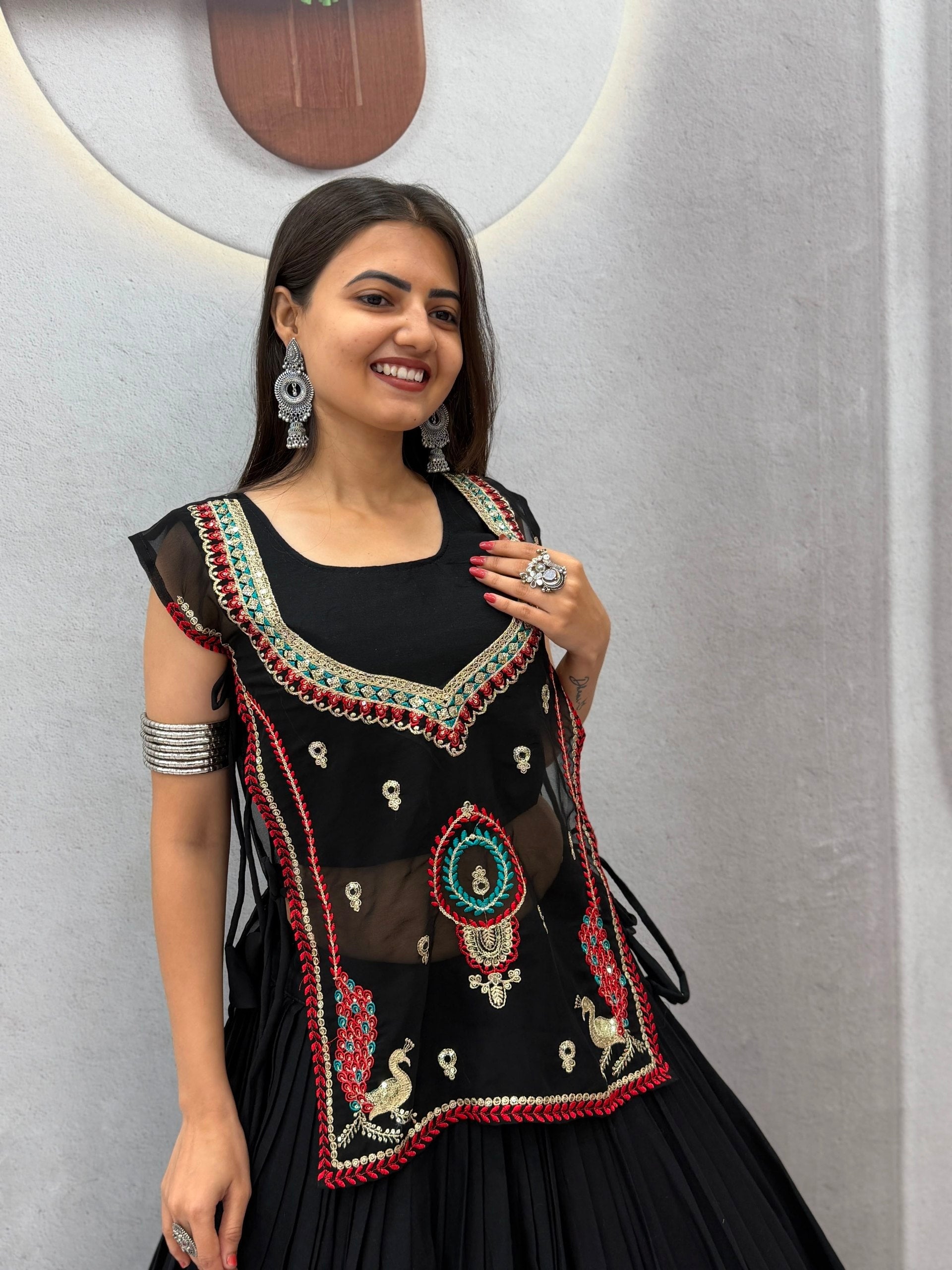 BLACK MIRROR & KUTCHI GAMTHI EMBROIDERED DESIGNER NAVRATRI LEHENGA CHOLI