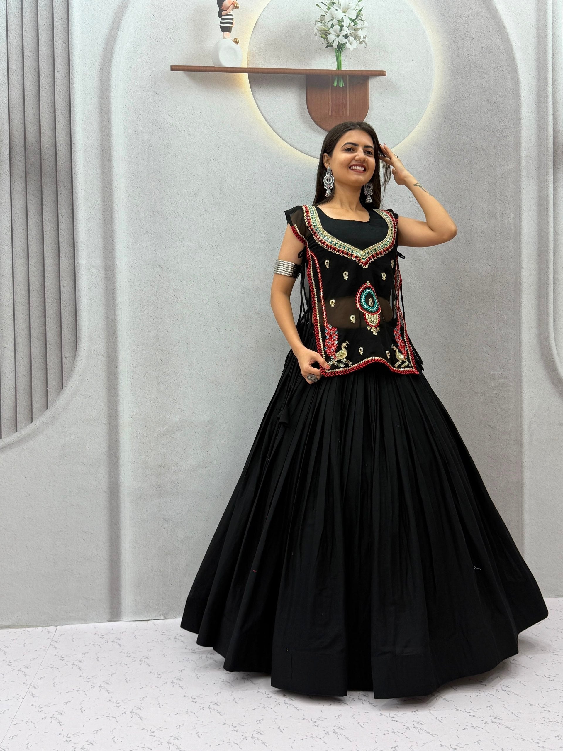 BLACK MIRROR & KUTCHI GAMTHI EMBROIDERED DESIGNER NAVRATRI LEHENGA CHOLI
