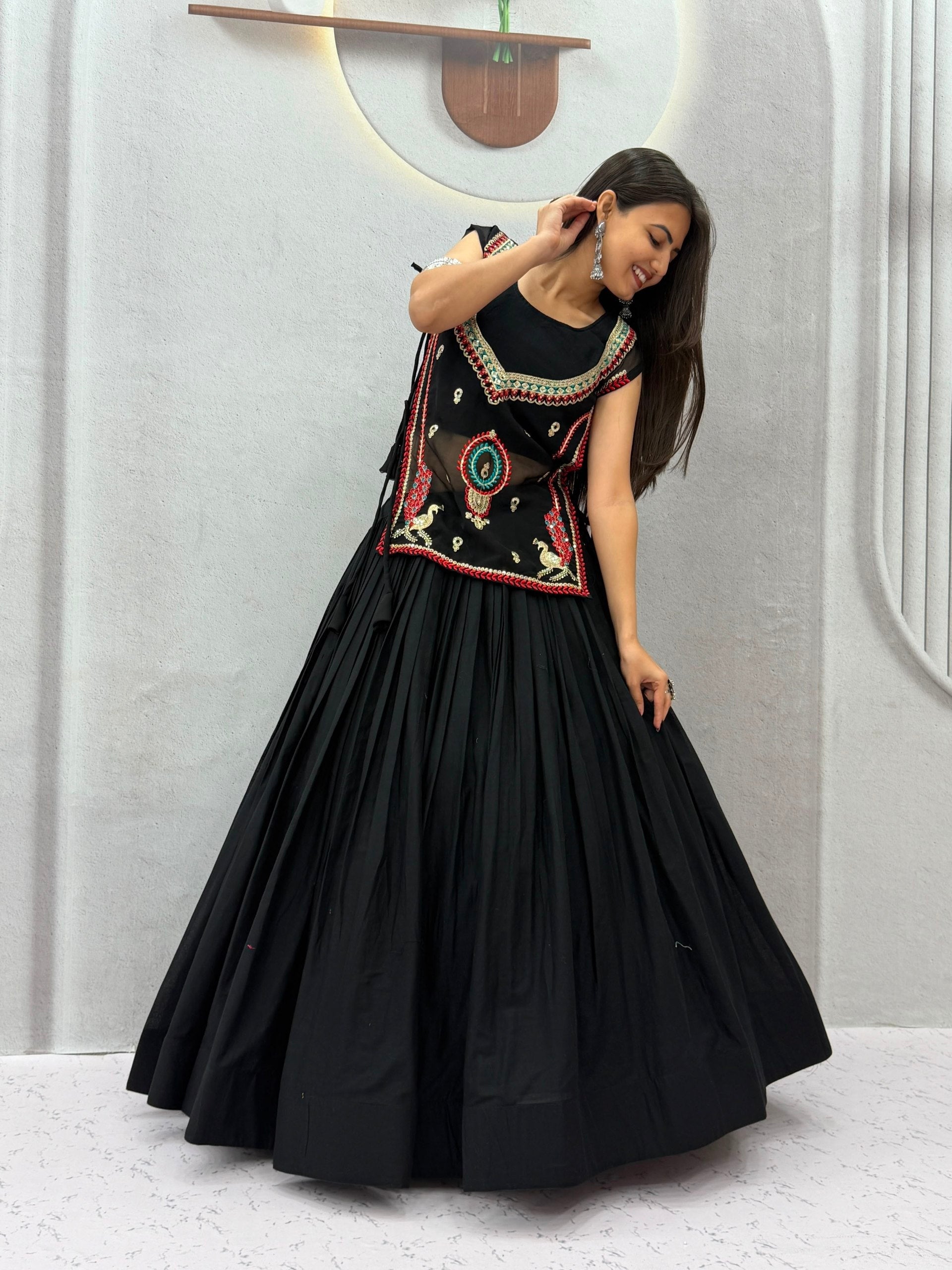 BLACK MIRROR & KUTCHI GAMTHI EMBROIDERED DESIGNER NAVRATRI LEHENGA CHOLI