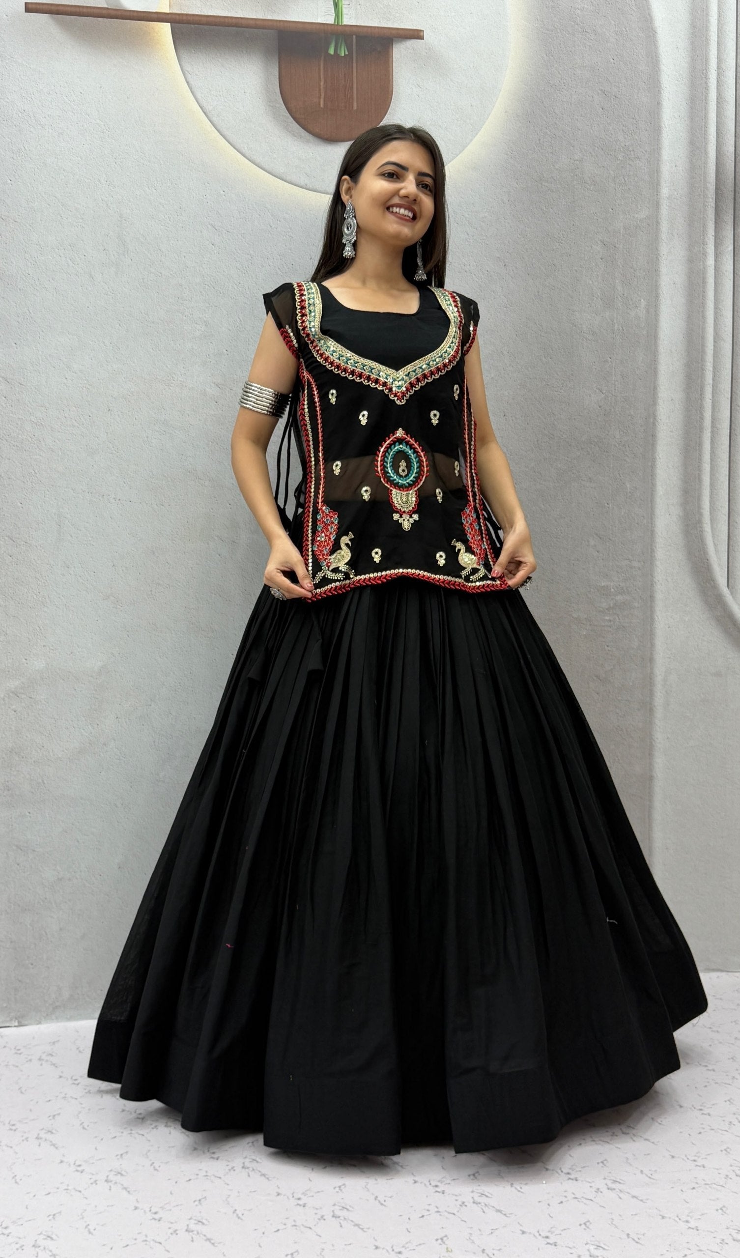 BLACK MIRROR & KUTCHI GAMTHI EMBROIDERED DESIGNER NAVRATRI LEHENGA CHOLI