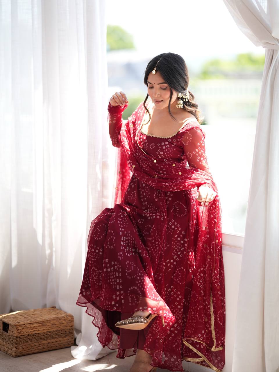 DESIGNER MAROON BANDHEJ PRINTED FLARED ANARKALI SUIT SET WITH MIRROR WORK DUPATTA