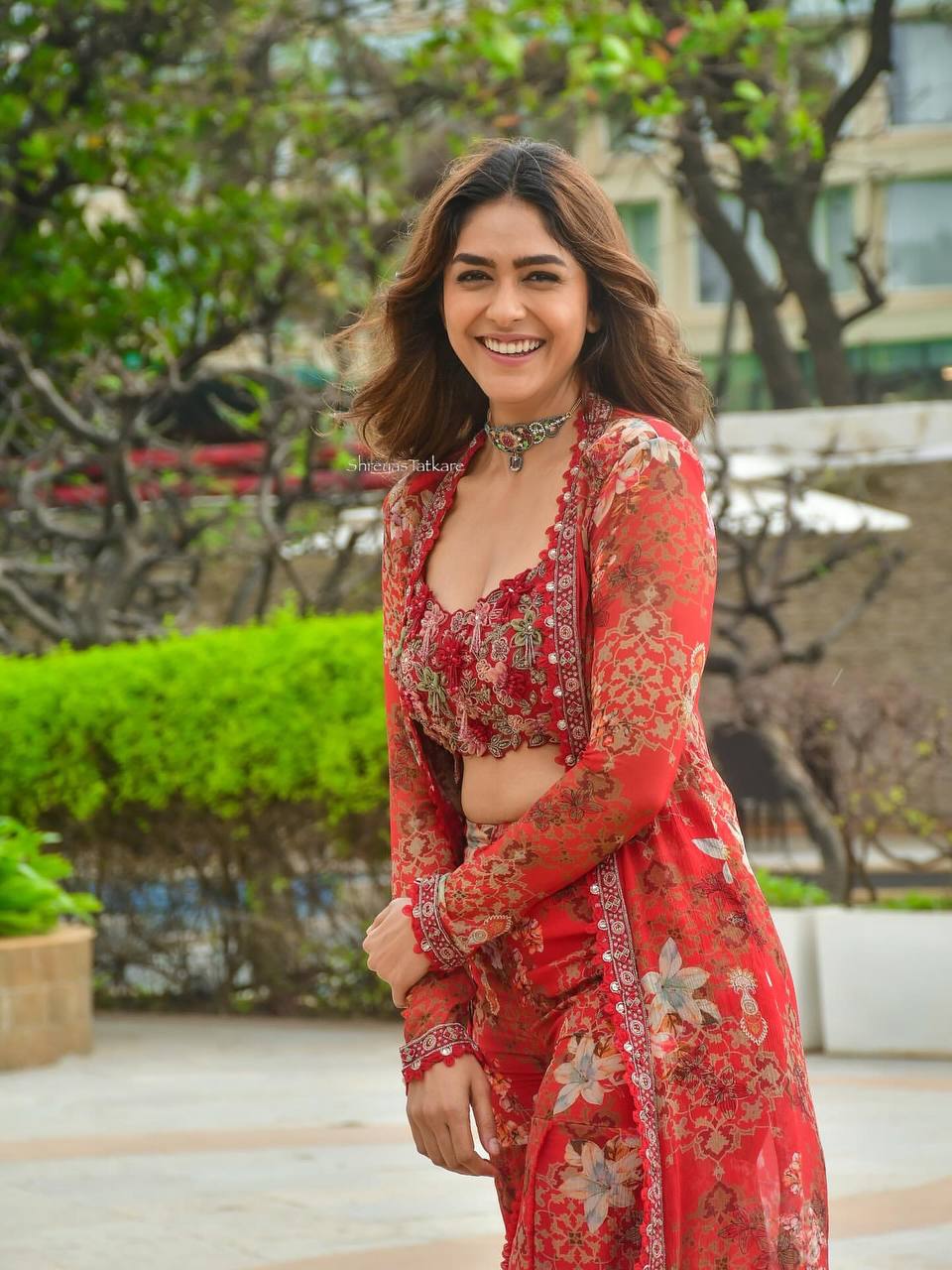 MRUNAL THAKUR STYLE FLORAL KOTI SHARARA SET OF 3