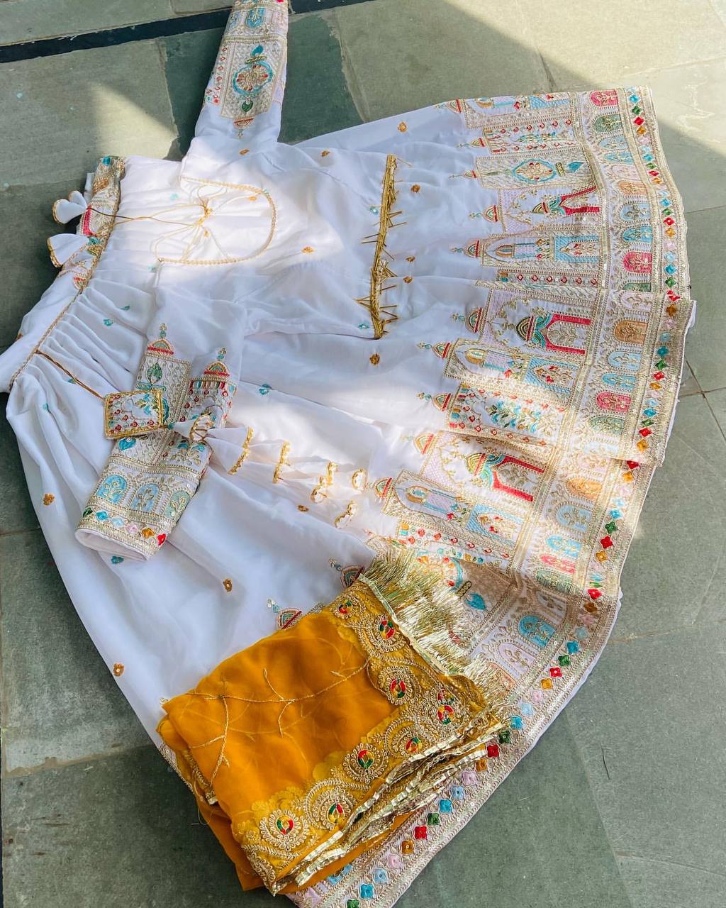 WHITE COLOR NATURAL CREPE SILK LEHENGA CHOLI