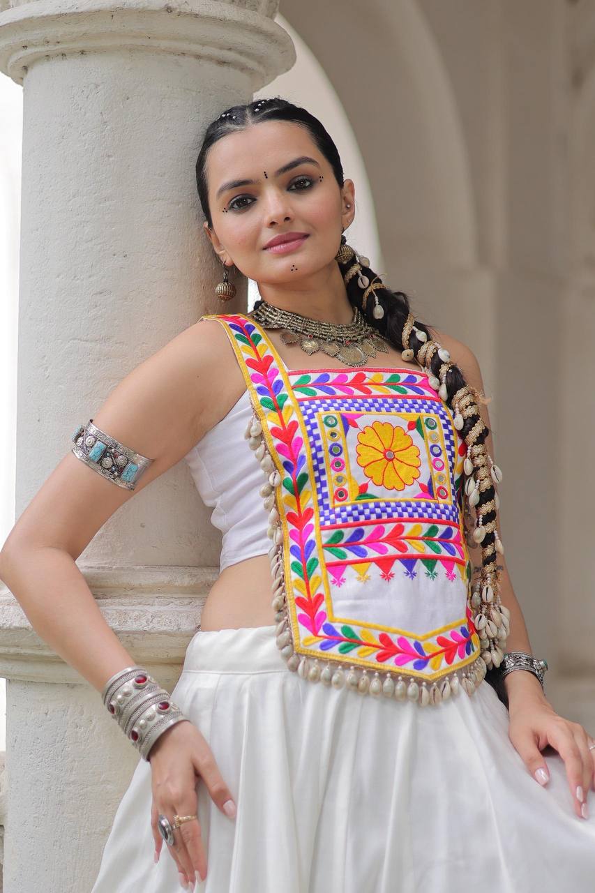 WHITE KUTCHI MIRROR EMBROIDERED SHELL TASSEL BLOUSE