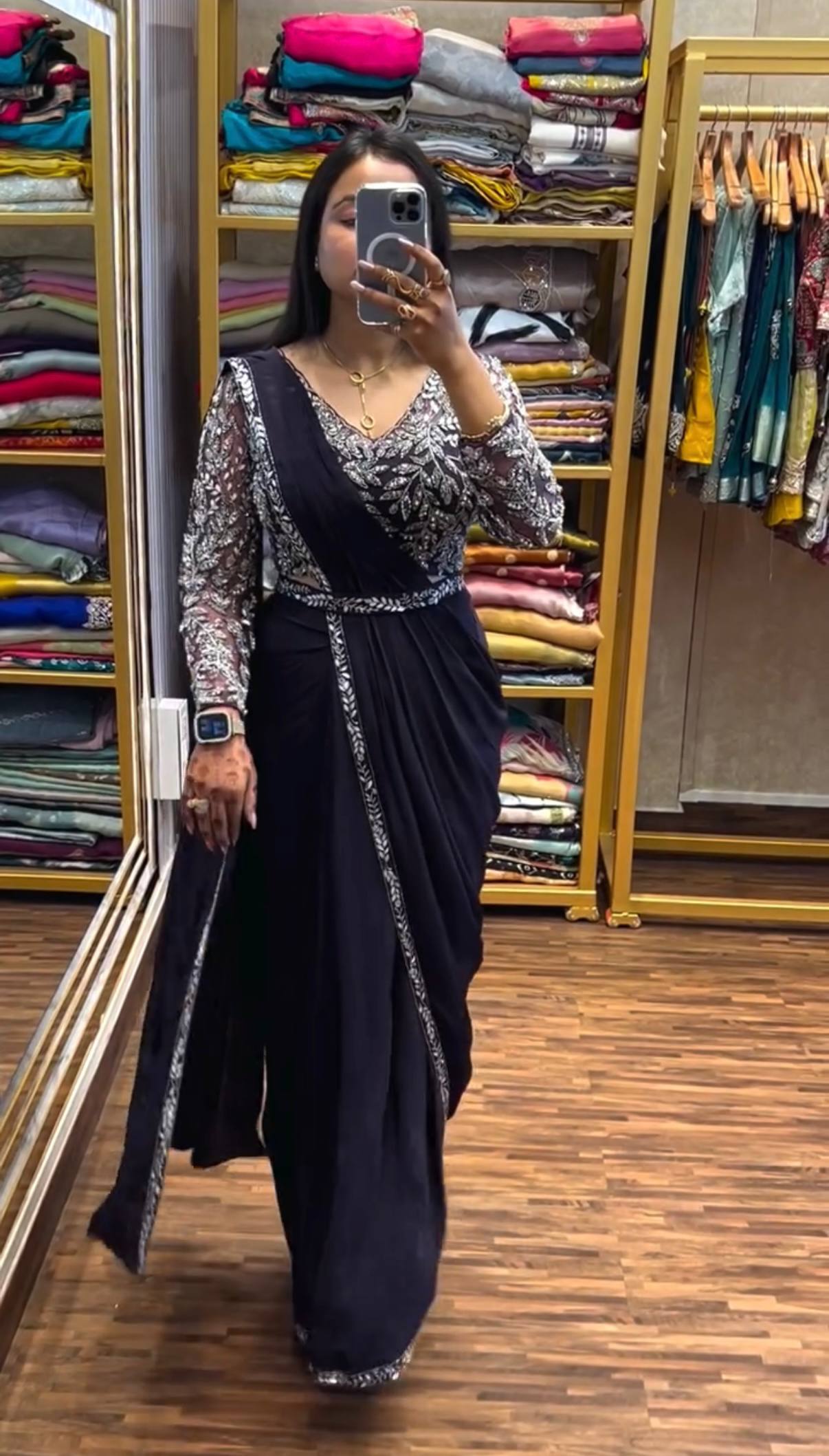 SUPERHIT TRENDING READY TO WEAR SAREE WITH STYLISH BLOUSE