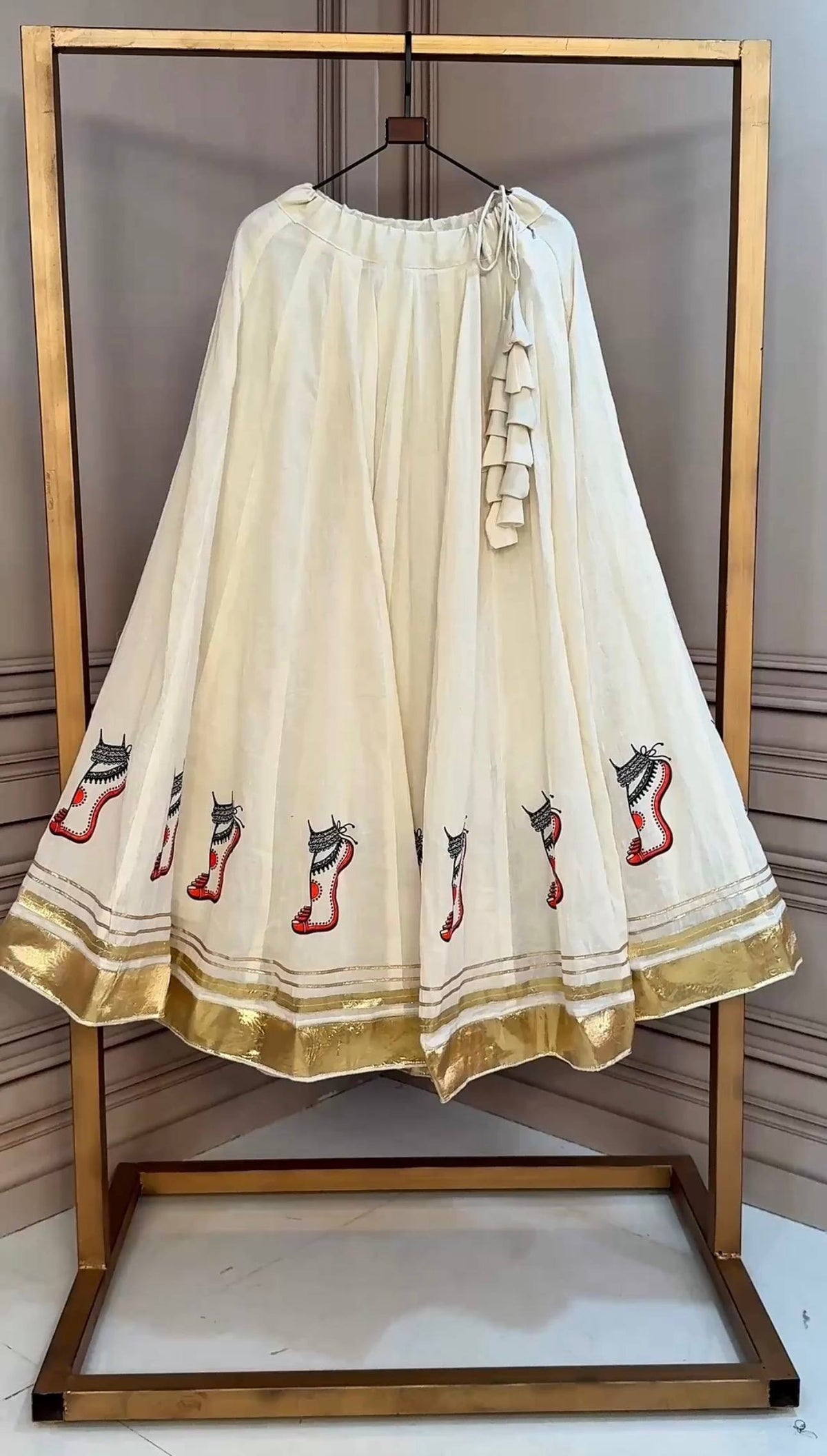 NAVRATRI SPECIAL KUTCHI GAMTHI WORK LEHENGA CHOLI