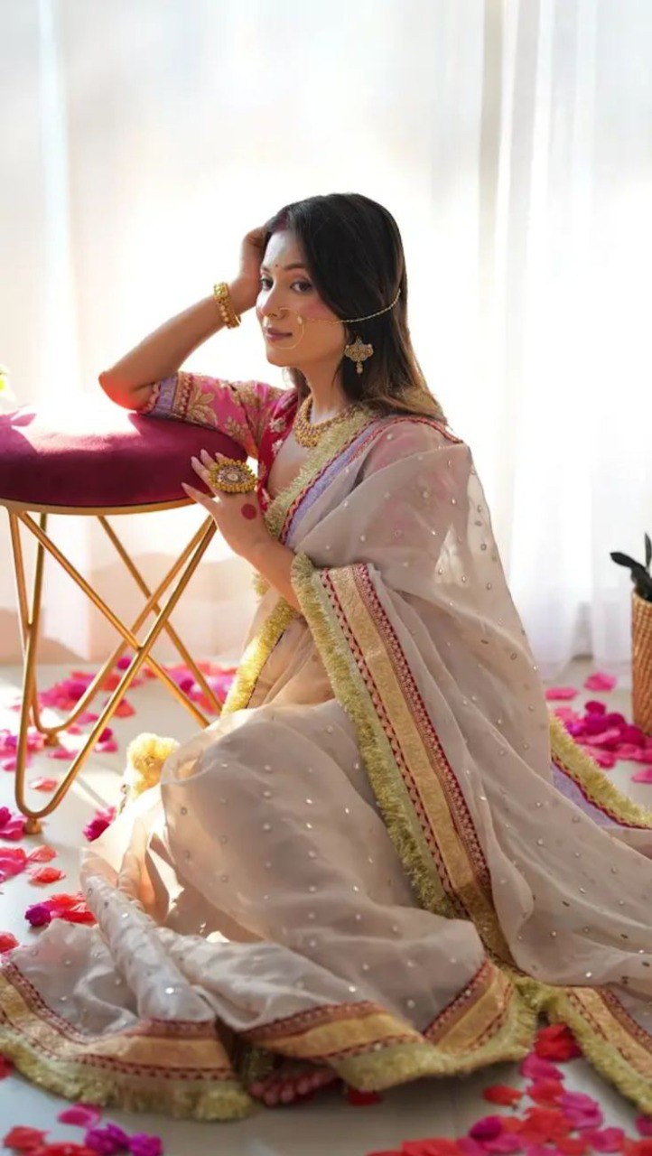 FESTIVE SPECIAL LUXURIOUS SAREE WITH BLOUSE