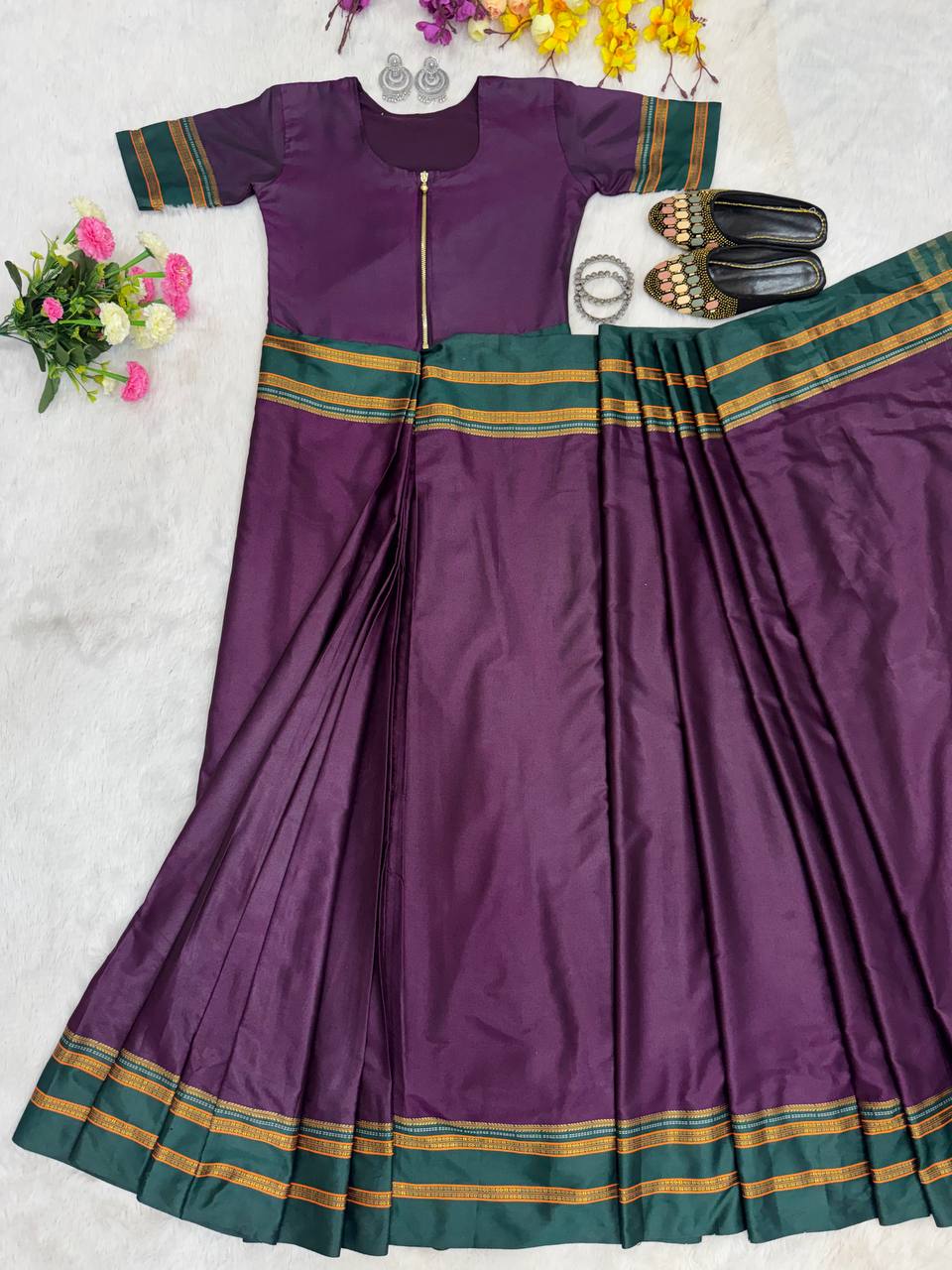 NEW TRENDING ZIP & GO SAREE