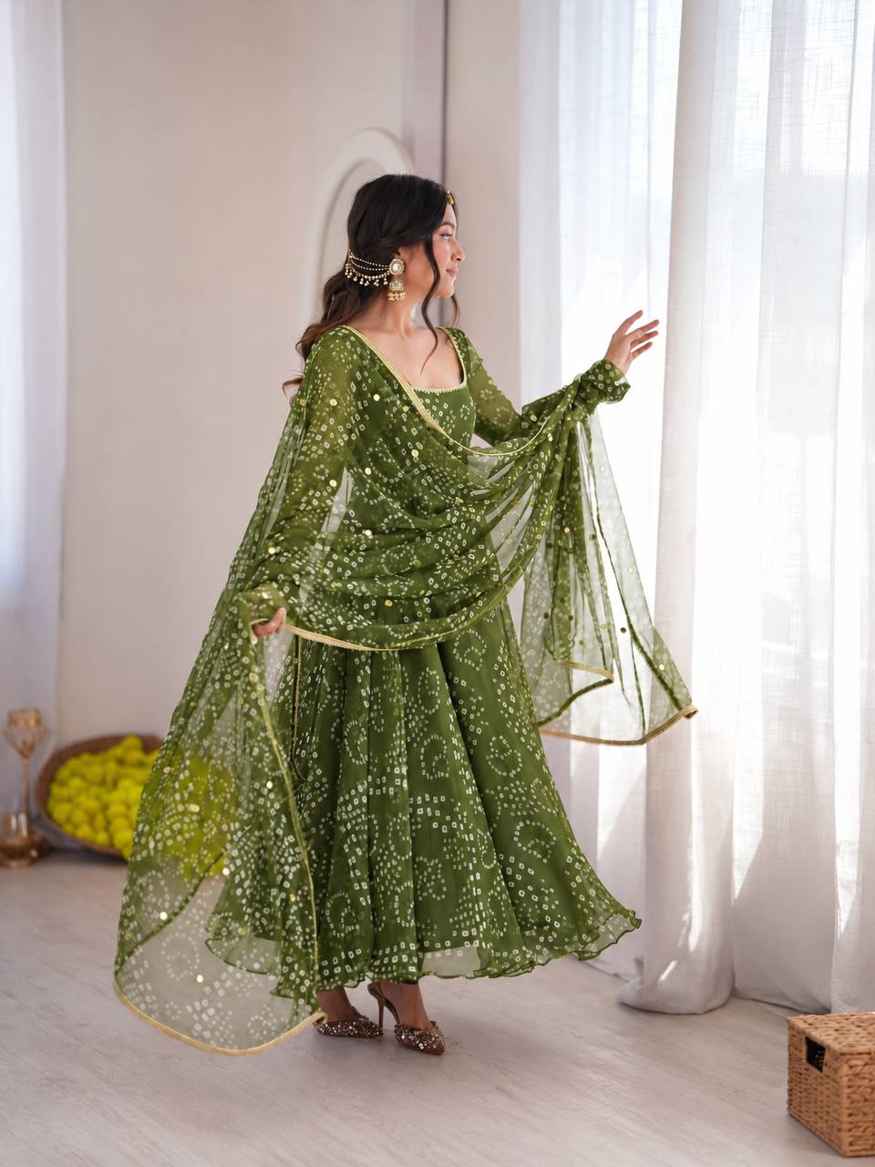 DESIGNER GREEN BANDHEJ PRINTED FLARED ANARKALI SUIT SET
