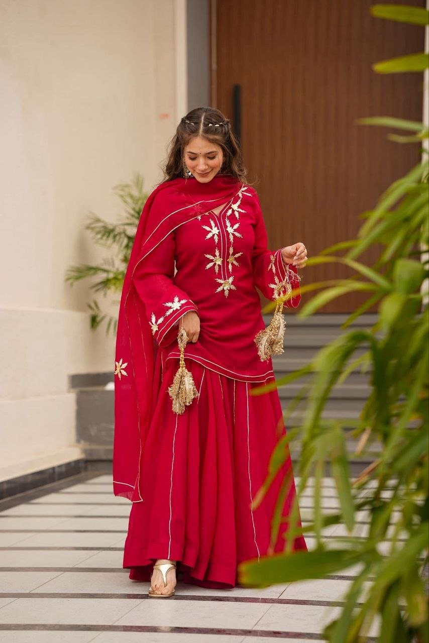 RED COLOR HEAVENLY CHARKHI GOTA KURTA SET