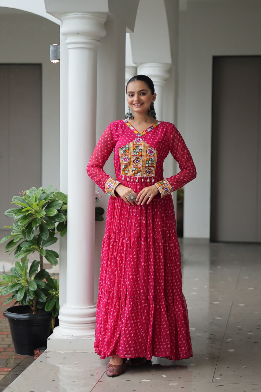 PINK COLOR GEORGETTE BANDHANI PRINT NAVRATRI GOWN