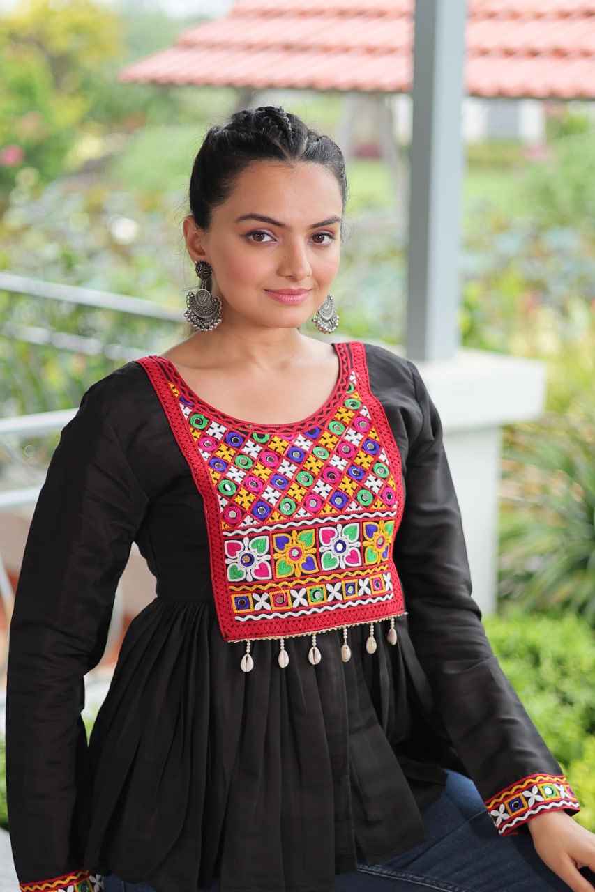 BLACK COLOR ROMAN SILK BASE GAMTHI WORK KEDIYA FOR NAVRATRI