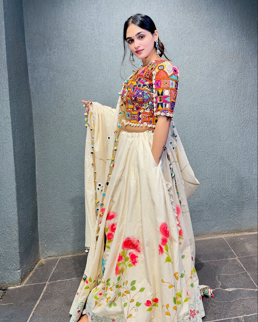 WHITE COLOR RAYON LEHENGA WITH GAMTHI WORK BLOUSE