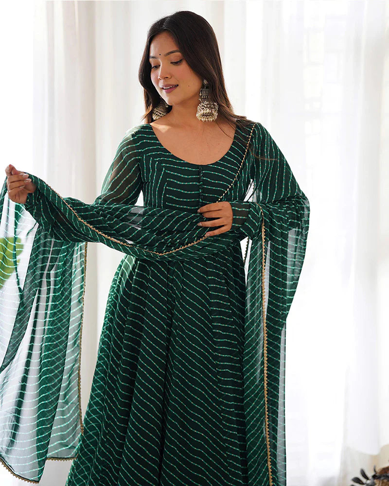 GREEN COLOR LAHERIYA PRINT GEORGETTE THREE PIECE ANARKALI SUIT