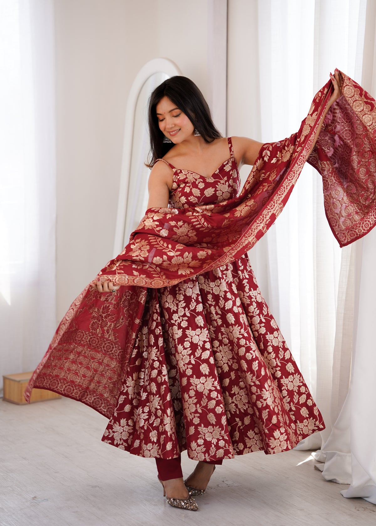 MAROON BANARASI JACQUARD DOLA SILK ANARKALI SUIT