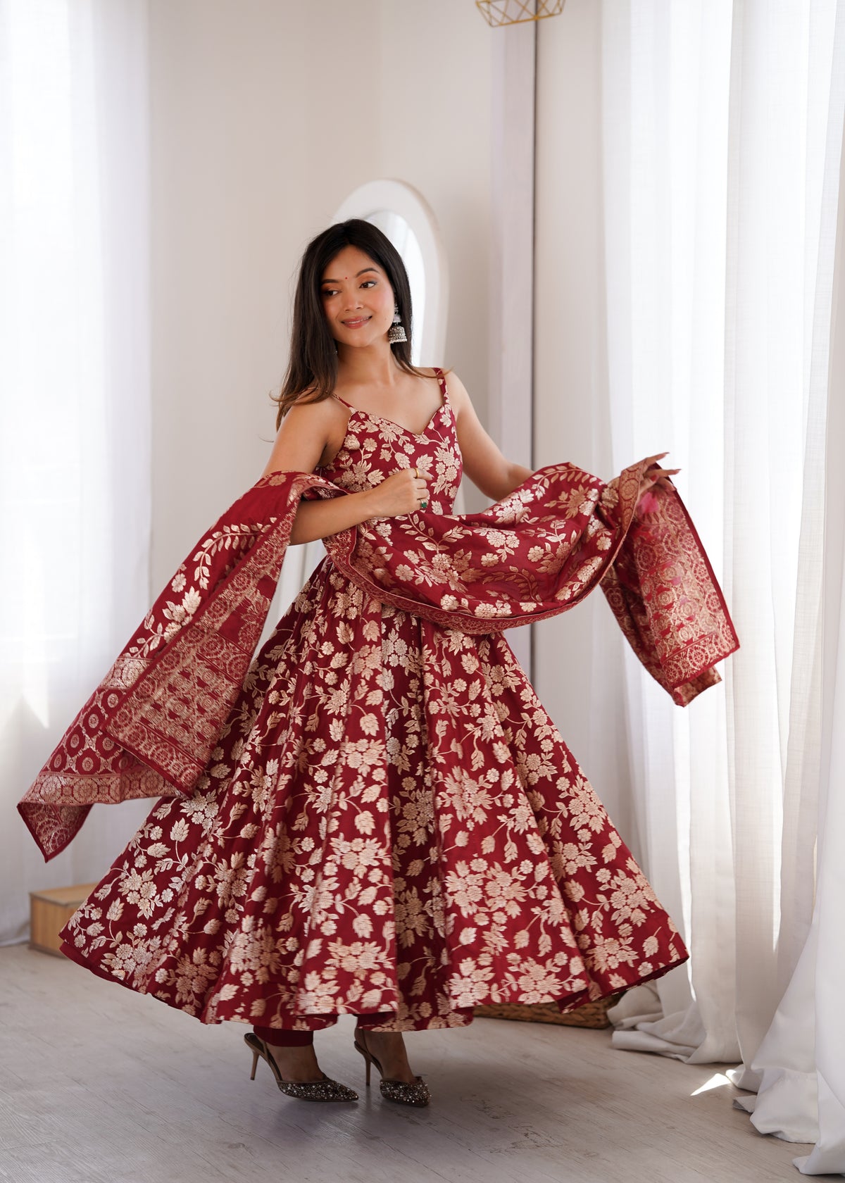 MAROON BANARASI JACQUARD DOLA SILK ANARKALI SUIT