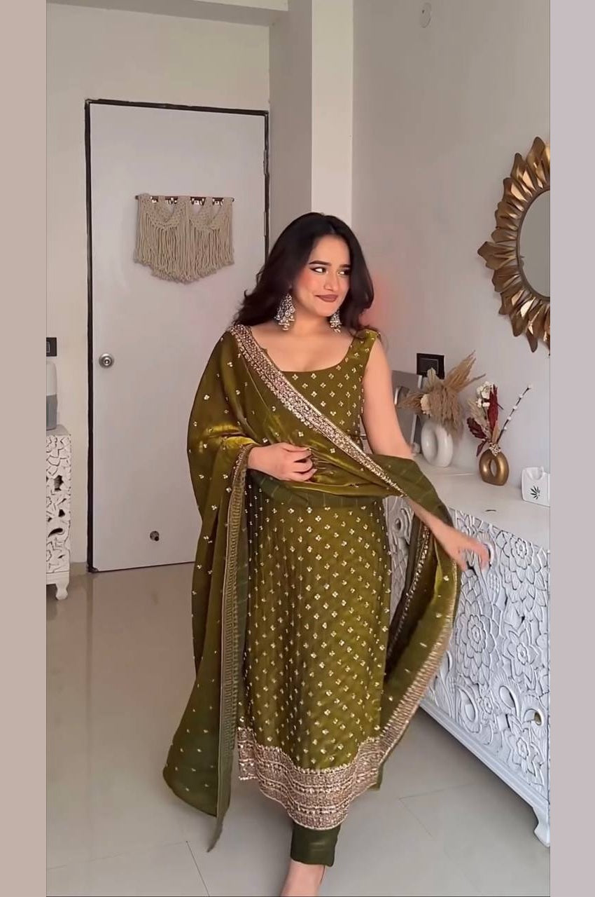 MEHNDI GREEN SUIT SET BY ETHNICVOUGE