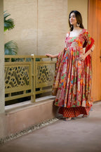 ELEGANT FLORAL MUSLIN SUIT SET WITH FAUX BLOOMING DUPATTA