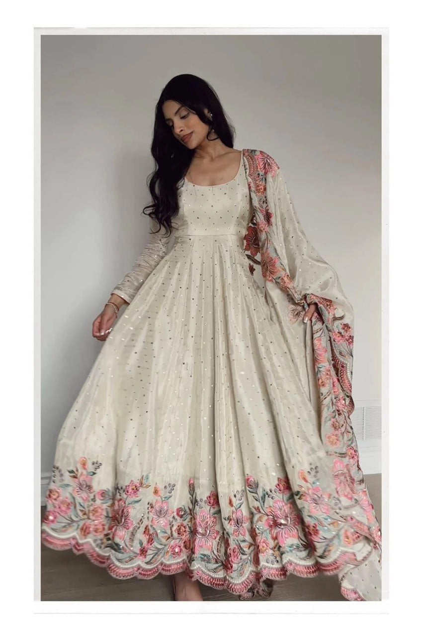 OFF WHITE VICHITRA SILK GOWN SET