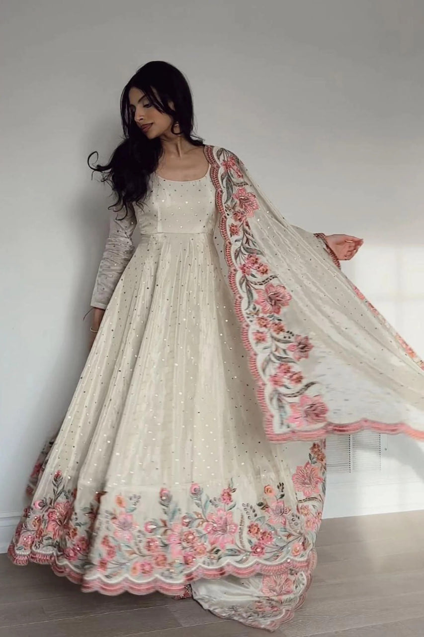 OFF WHITE VICHITRA SILK GOWN SET