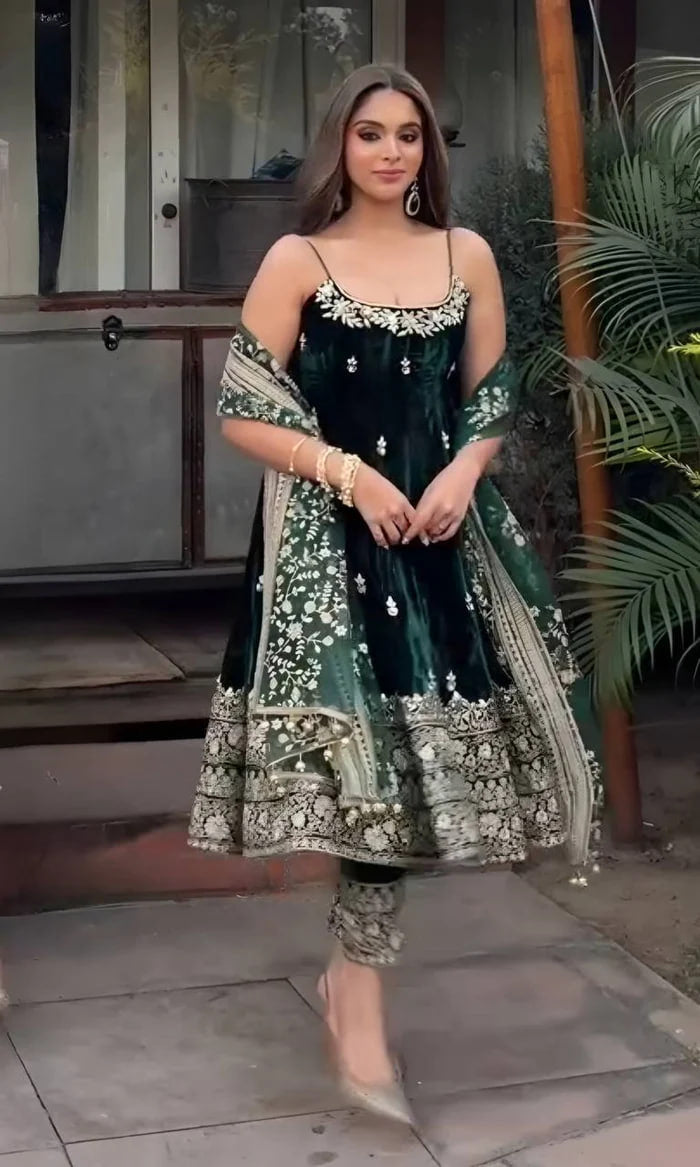 AFSANA EMERALD PREMIUM GREEN ANARKALI SET